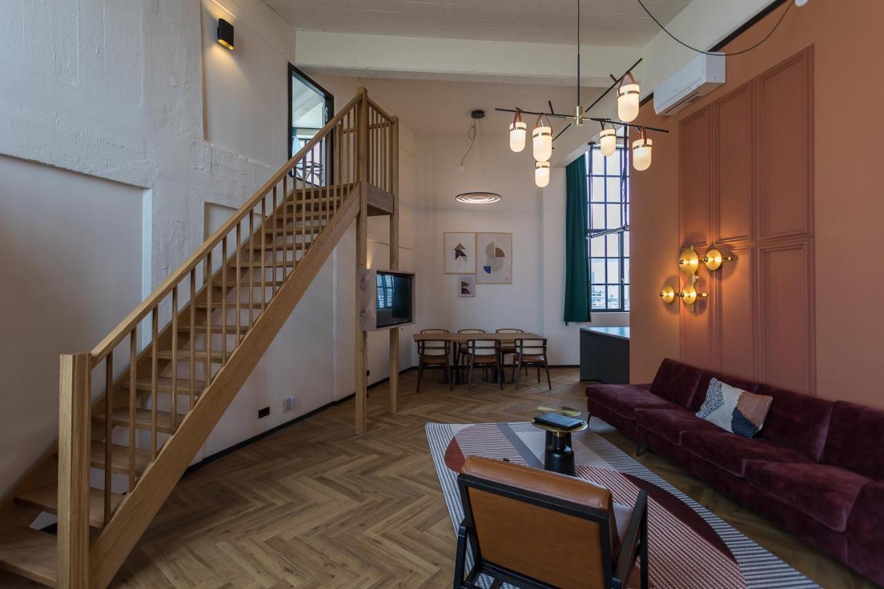 Hotel De Timmerfabriek I Kloeg Collection 弗利辛恩 外观 照片
