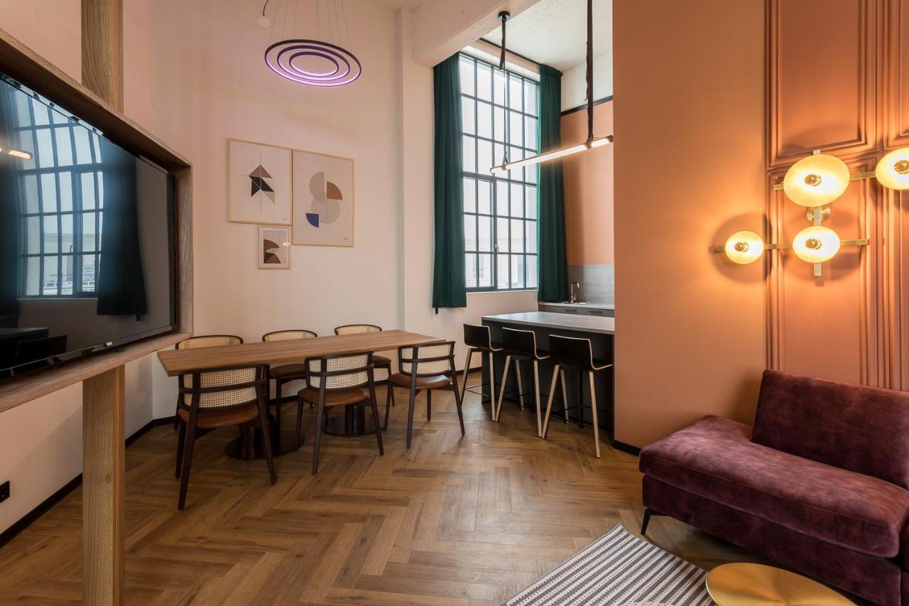 Hotel De Timmerfabriek I Kloeg Collection 弗利辛恩 外观 照片